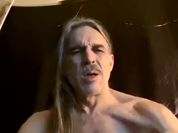 Cumeoncam Chaturbate stream image from January 12, 2025