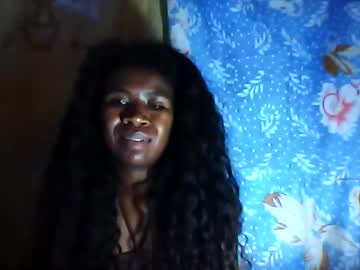 Melanih Chaturbate stream image from January 12, 2025