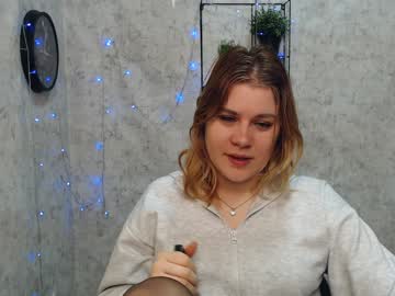 Alisiakiss_ Chaturbate stream image from January 12, 2025
