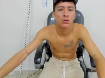 Drillyounow Chaturbate stream image from January 12, 2025