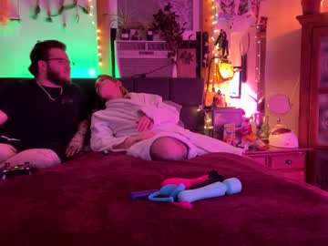Oliviaxjaxon Chaturbate stream image from January 12, 2025