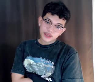Alex_Cummer88 Chaturbate stream image from January 12, 2025