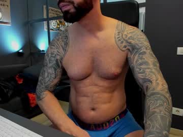 Arongrant Chaturbate stream image from January 12, 2025