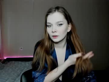 Fffucklilyyy Chaturbate stream image from January 12, 2025
