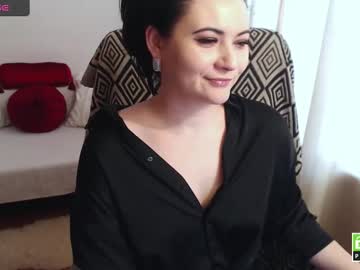 Katelynwinehouse Chaturbate stream image from January 12, 2025