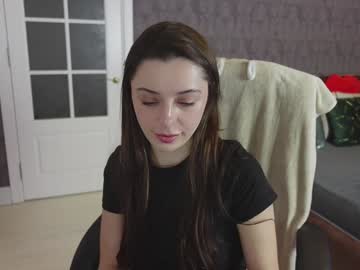 Dinara_Candy Chaturbate stream image from January 12, 2025
