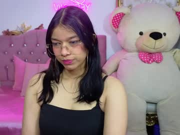 Emilly_Tay Chaturbate stream image from January 12, 2025