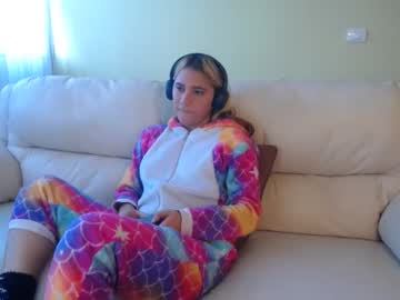 Ggemas Chaturbate stream image from January 12, 2025