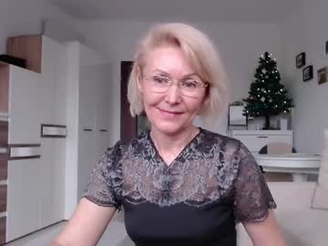 Jasmin18v Chaturbate stream image from January 12, 2025