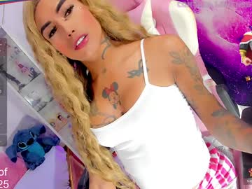Kilye_Nellaa Chaturbate stream image from January 12, 2025