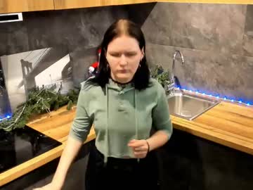 Merylcollinge Chaturbate stream image from January 12, 2025