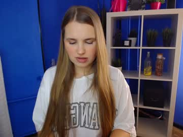 Stacy_Cruuz Chaturbate stream image from January 12, 2025