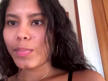 Charlotte25mon Chaturbate stream image from January 12, 2025