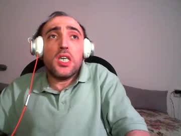 Bentish Chaturbate stream image from January 12, 2025