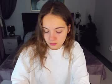Kristinalevis Chaturbate stream image from January 12, 2025