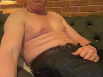 Curvedbritishguy Chaturbate stream image from January 12, 2025