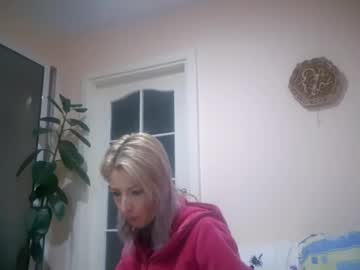 Red_Hot_Milf Chaturbate stream image from January 12, 2025