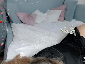 Vi_Aesthetic Chaturbate stream image from January 12, 2025