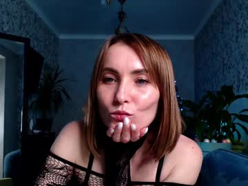 Clara_Bendover Chaturbate stream image from January 12, 2025