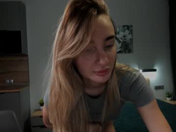 Cuttiechloe Chaturbate stream image from January 12, 2025
