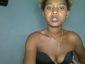 Florencia011 Chaturbate stream image from January 12, 2025