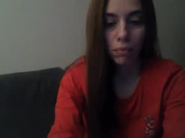 Foxmoony Chaturbate stream image from January 12, 2025