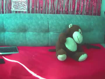 Meruxxx Chaturbate stream image from January 12, 2025
