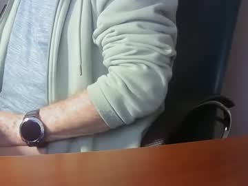 Hpeter111 Chaturbate stream image from January 12, 2025