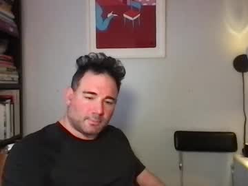 Lookingaroundtowntoo Chaturbate stream image from January 12, 2025