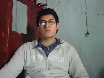 Oomaurooo Chaturbate stream image from January 12, 2025