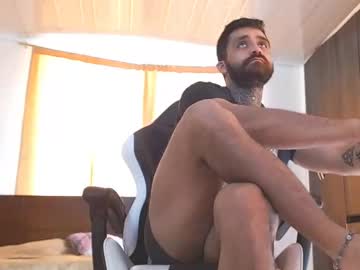 Aronmiller404 Chaturbate stream image from January 12, 2025