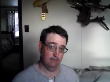Bistraight40 Chaturbate stream image from January 12, 2025