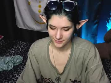 Hyeon_Jin Chaturbate stream image from January 12, 2025