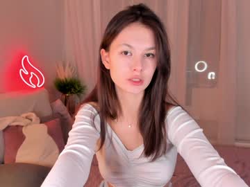 Lucky_Peach Chaturbate stream image from January 12, 2025