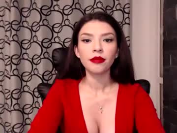 Missbeatrice Chaturbate stream image from January 12, 2025