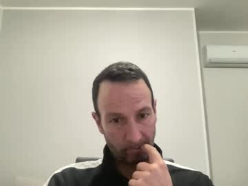 Peppinslosqualo Chaturbate stream image from January 12, 2025
