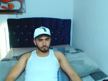 Ethanhairy Chaturbate stream image from January 12, 2025