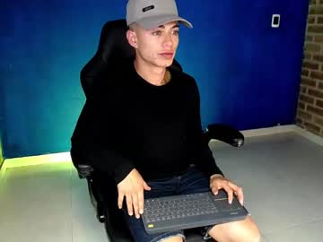 Julian_Arc Chaturbate stream image from January 12, 2025