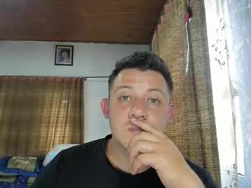Krlozvelasco Chaturbate stream image from January 12, 2025
