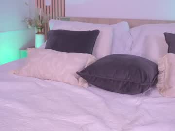 Lillythompson_ Chaturbate stream image from January 12, 2025