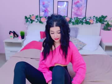 Mariellamoretti Chaturbate stream image from January 12, 2025