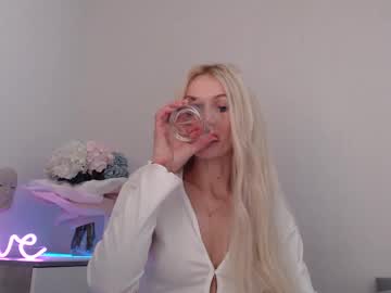 Missemma1111 Chaturbate stream image from January 12, 2025
