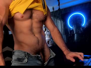 Camilowatson Chaturbate stream image from January 12, 2025