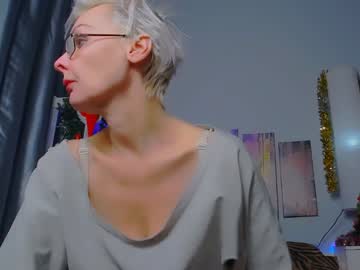 Helgahimmele Chaturbate stream image from January 12, 2025