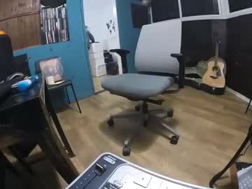 Miromor Chaturbate stream image from January 12, 2025