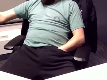 Rave316 Chaturbate stream image from January 12, 2025
