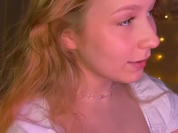 Annikie Chaturbate stream image from January 12, 2025