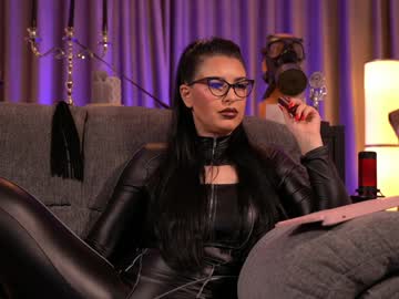Kellykentme Chaturbate stream image from January 12, 2025