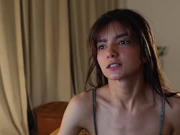 Urcutelinda Chaturbate stream image from January 13, 2025