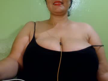Ysabella21 Chaturbate stream image from January 13, 2025